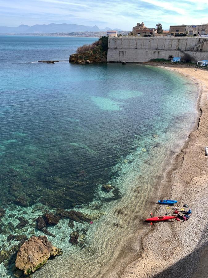 Castello A Mare Apartment กัสเตลลัมมาเร เดล โกลโฟ ภายนอก รูปภาพ