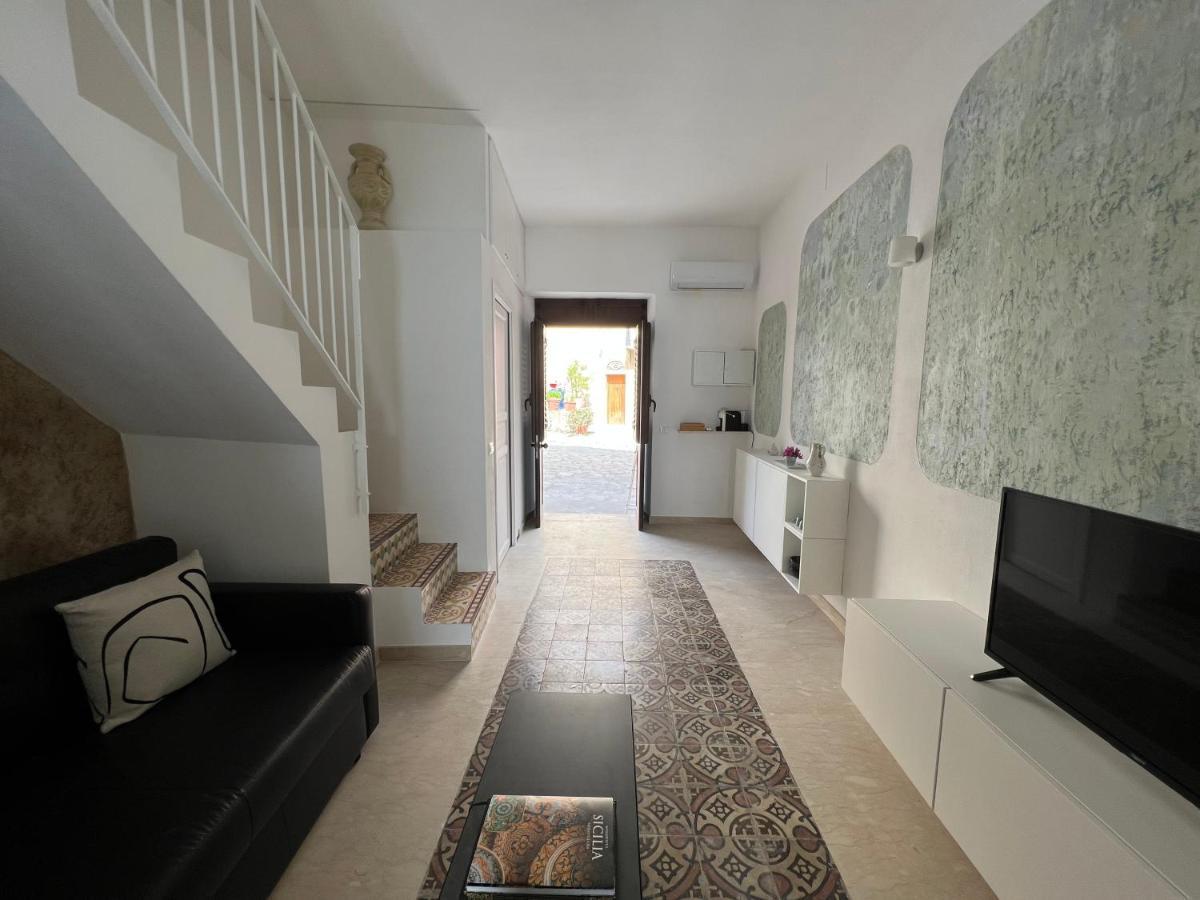 Castello A Mare Apartment กัสเตลลัมมาเร เดล โกลโฟ ภายนอก รูปภาพ