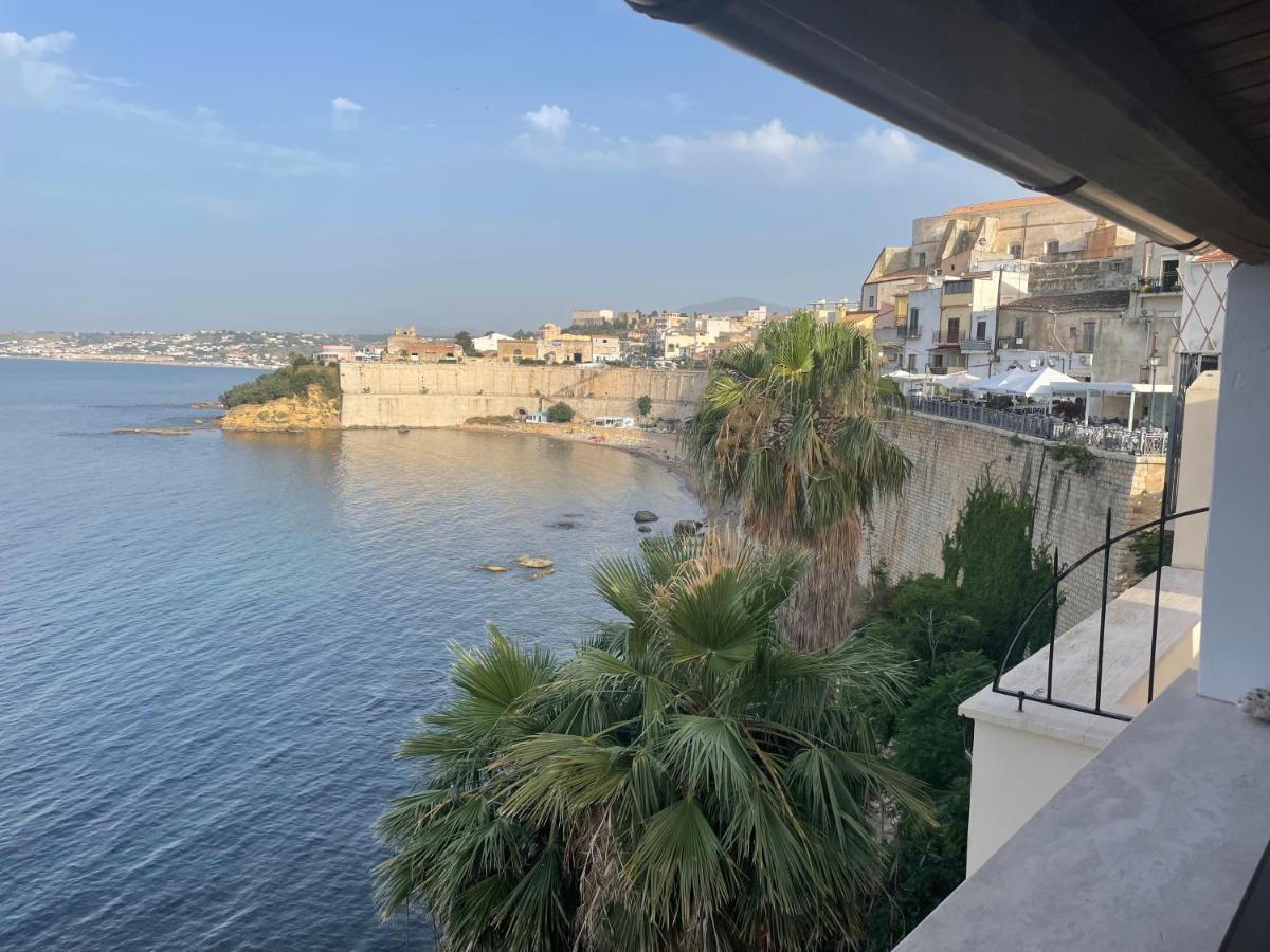 Castello A Mare Apartment กัสเตลลัมมาเร เดล โกลโฟ ภายนอก รูปภาพ