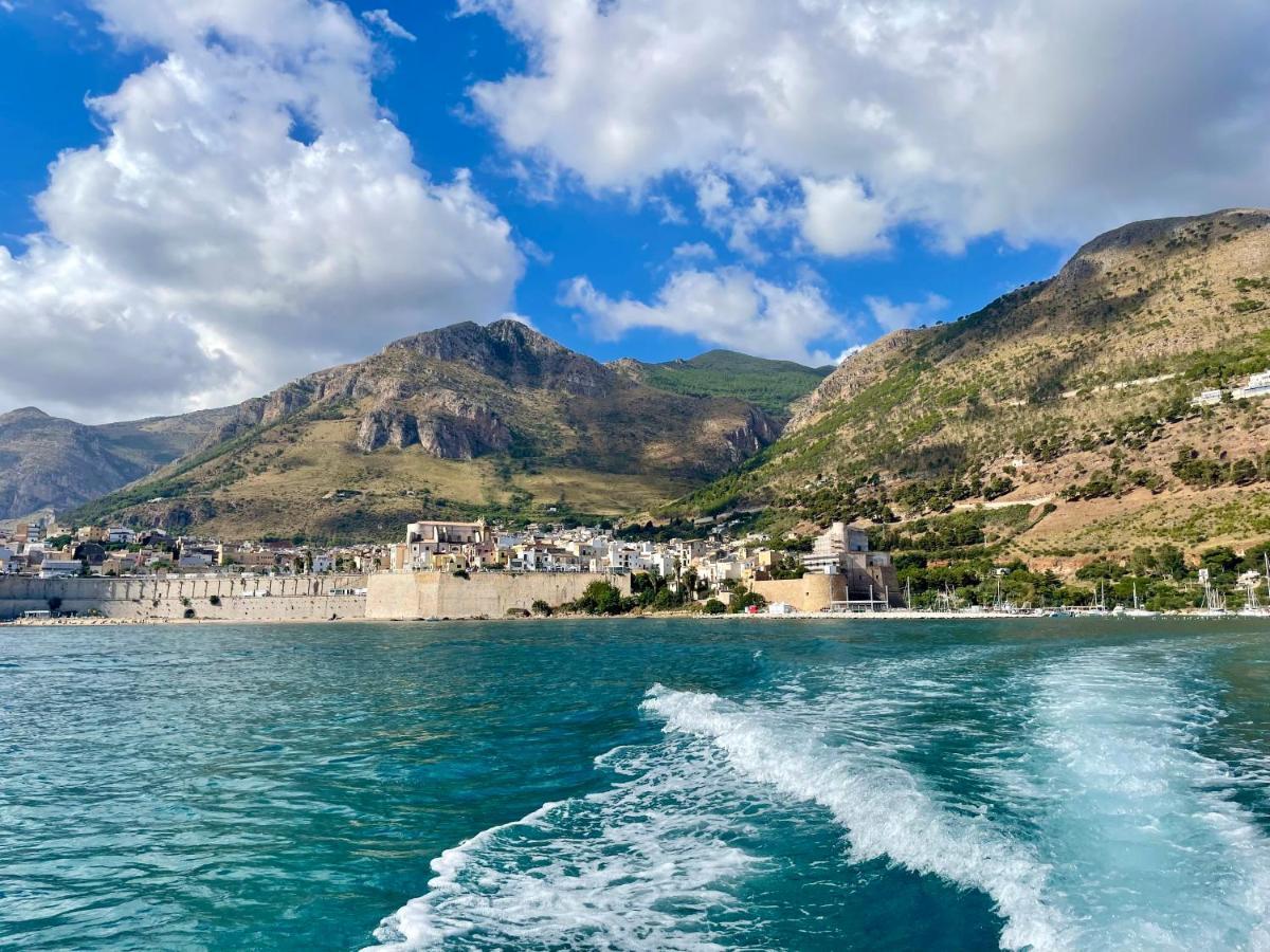Castello A Mare Apartment กัสเตลลัมมาเร เดล โกลโฟ ภายนอก รูปภาพ