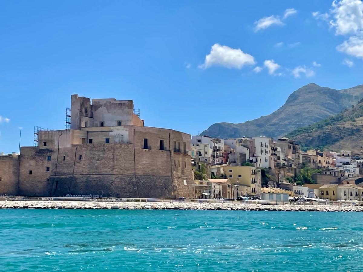 Castello A Mare Apartment กัสเตลลัมมาเร เดล โกลโฟ ภายนอก รูปภาพ