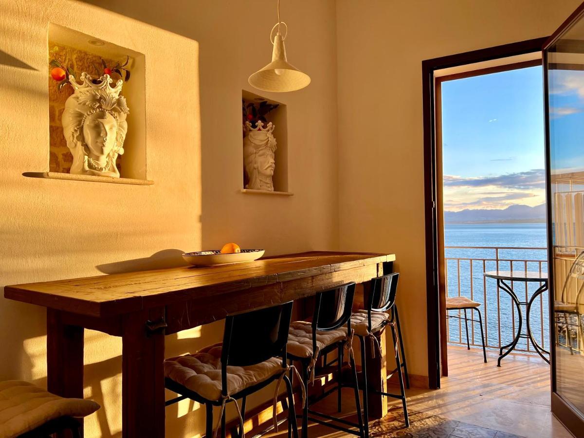 Castello A Mare Apartment กัสเตลลัมมาเร เดล โกลโฟ ภายนอก รูปภาพ